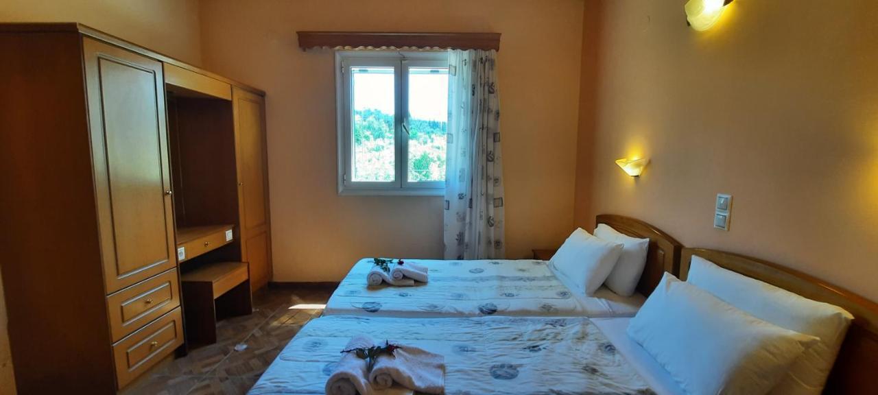 Nikos Aparthotel