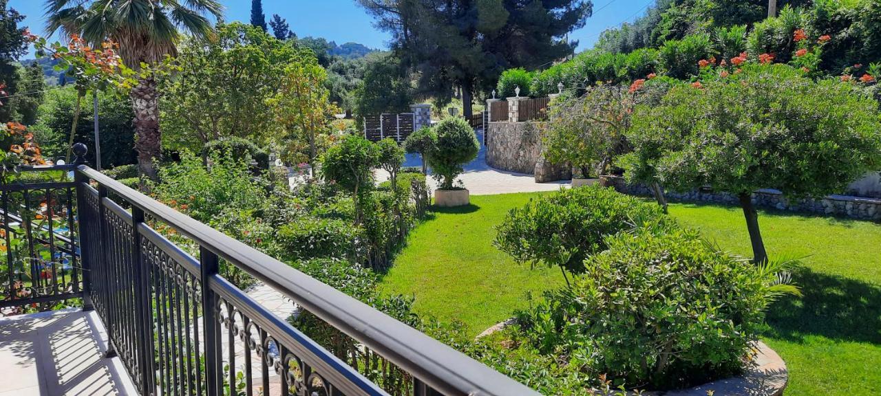 Aparthotel Nikos